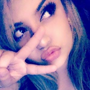 Meet your Posher, Diana